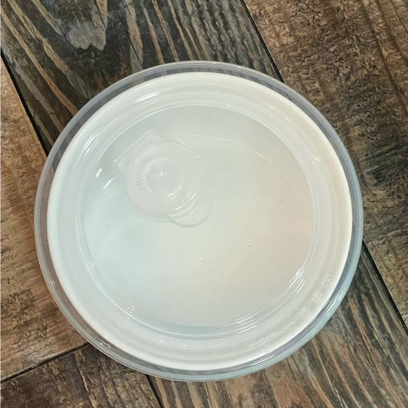 NEW Hello Kitty Tupperware Set - Picture 3 of 3